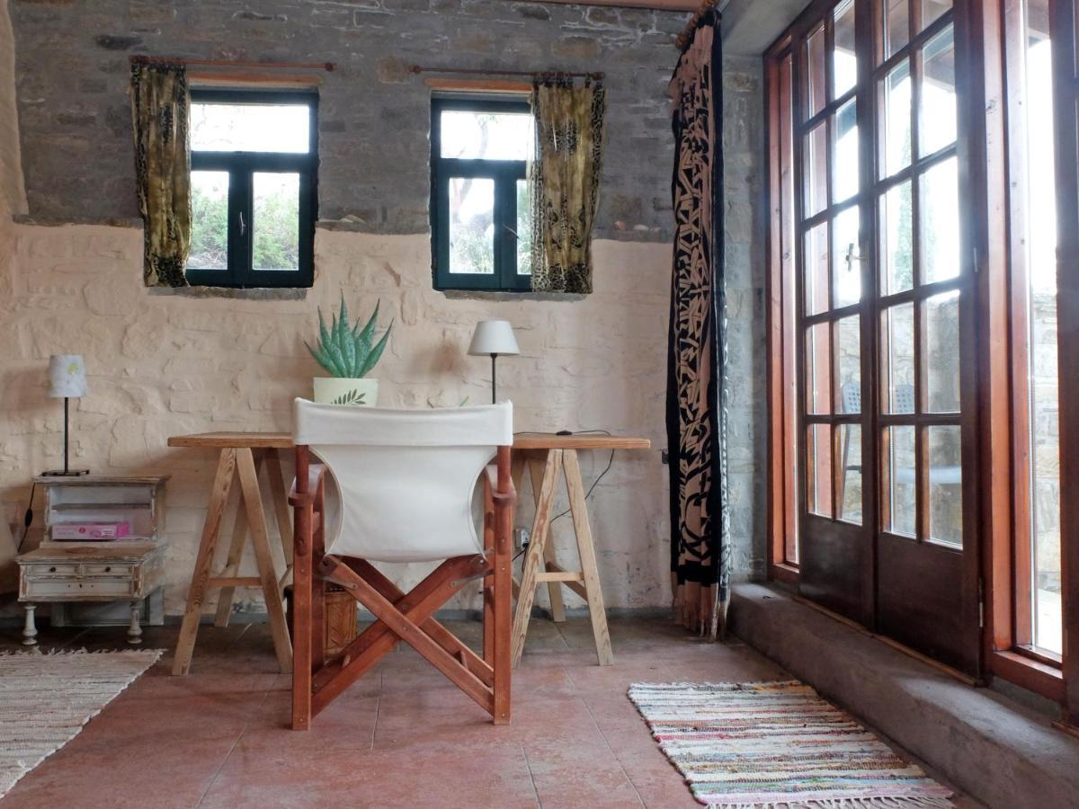 Maison d'hôtes To The Garden à Alikí Extérieur photo