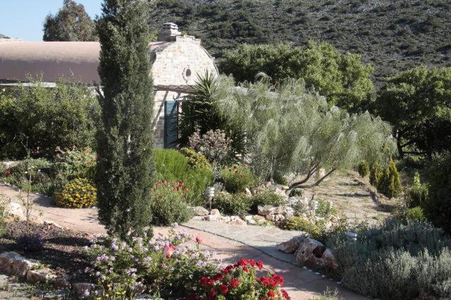 Maison d'hôtes To The Garden à Alikí Extérieur photo