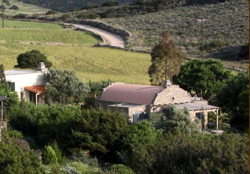 Maison d'hôtes To The Garden à Alikí Extérieur photo
